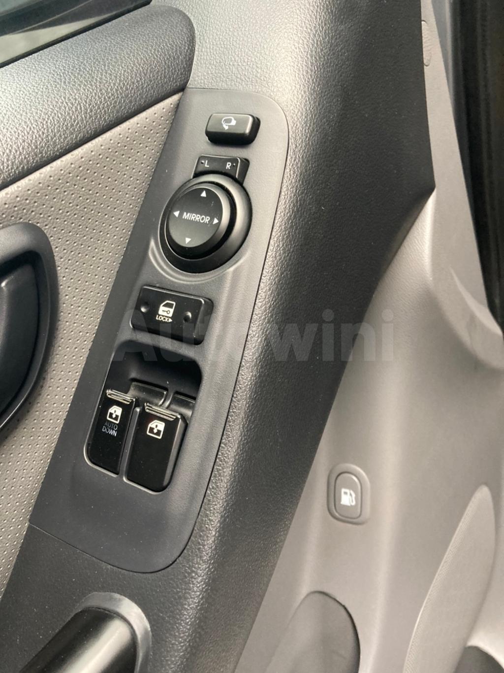 2017 HYUNDAI GRAND STAREX H-1 12SEAT/AUTOMATIC/VGT - 24