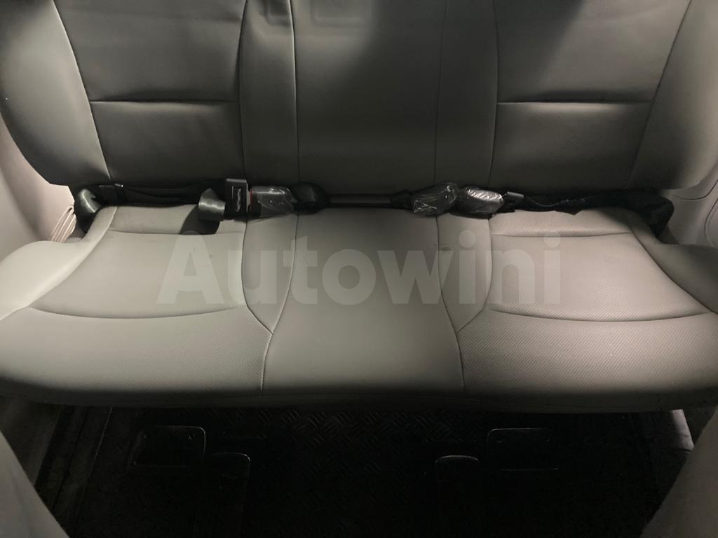 2017 HYUNDAI GRAND STAREX H-1 12SEAT/AUTOMATIC/VGT - 32