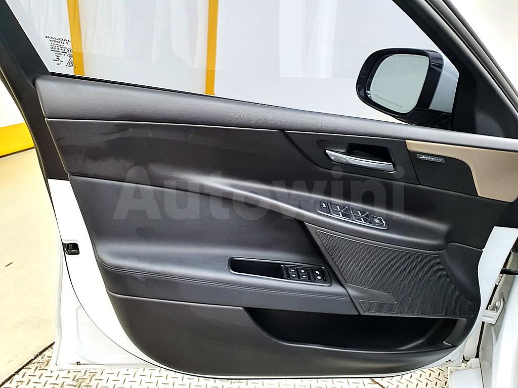 2016 JAGUAR XE 2.0D PORTFOLIO - 8