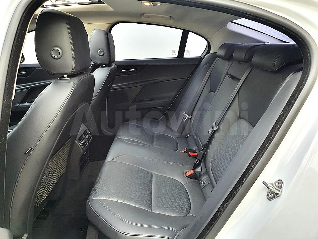 2016 JAGUAR XE 2.0D PORTFOLIO - 10