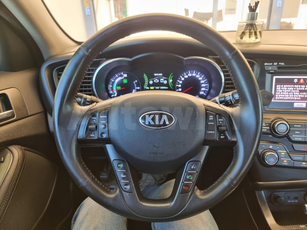 2013 KIA K5 OPTIMA . - 30