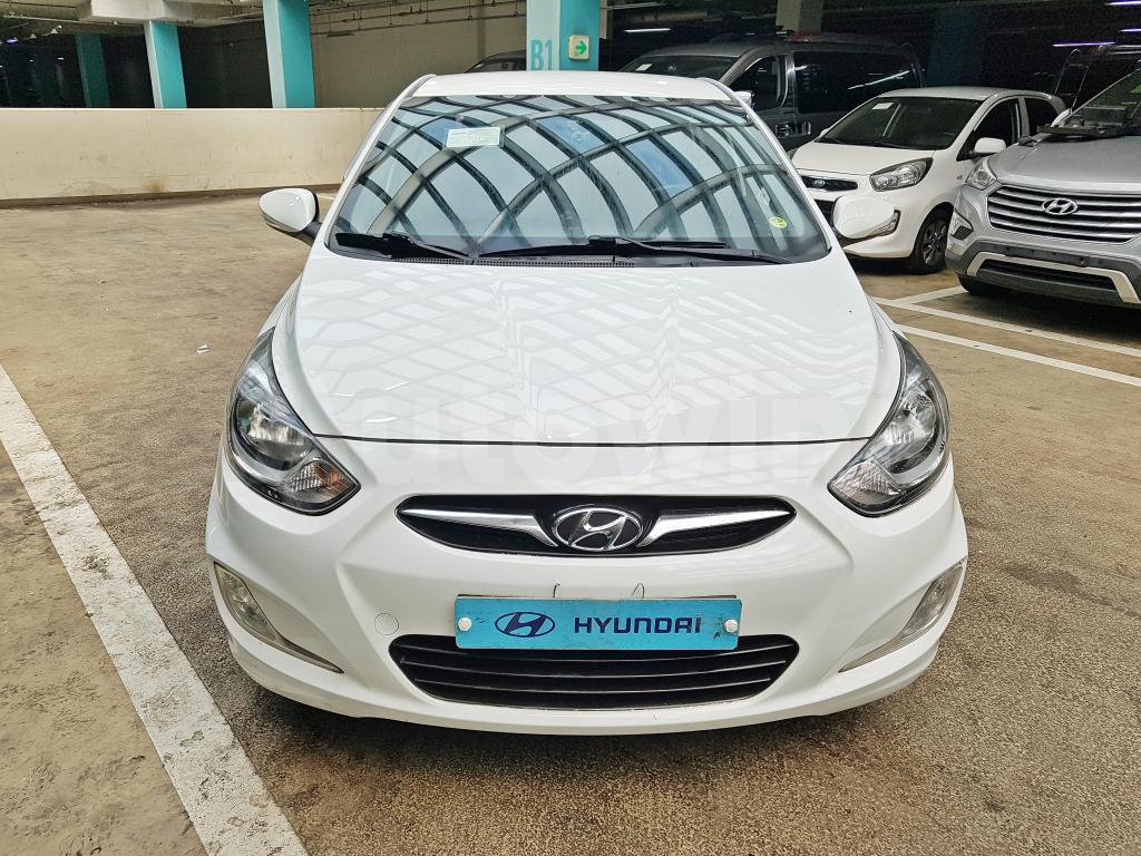 KMHCT41CBEU497024 2014 HYUNDAI ACCENT  G-(14R+LEATHER+ANDROID)-2