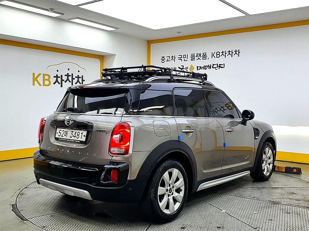 WMWYU1100J3E83937 2018 MINI COOPER COUNTRYMAN ALL4-2