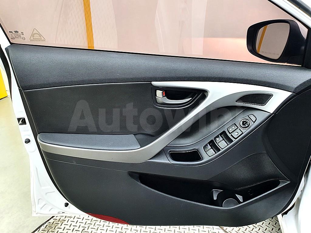 2016 HYUNDAI  AVANTE ELANTRA 1.6 GDI SMART BASIC - 8