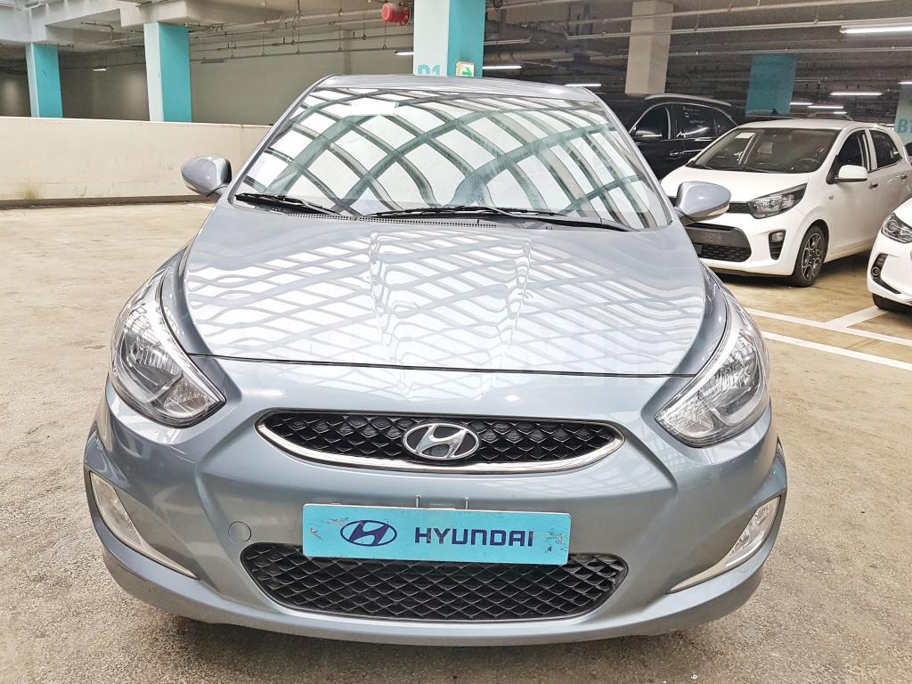KMHCT41UGJU380503 2018 HYUNDAI ACCENT  D-(15R+ANDROID+LEATHER)-2