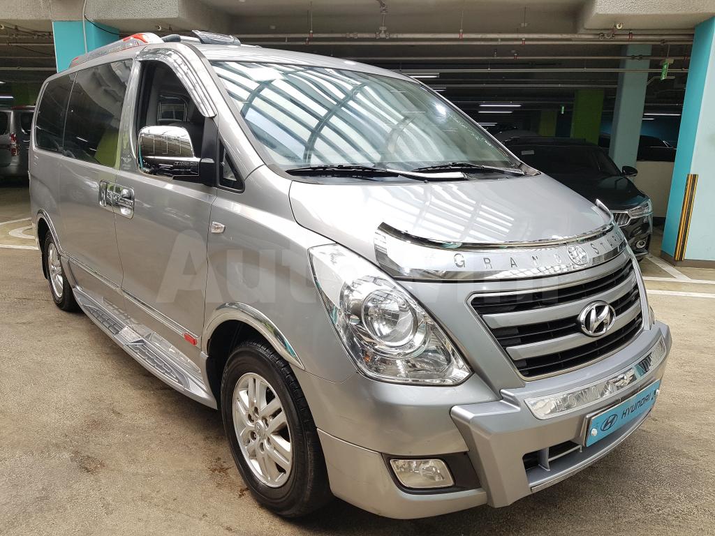 KMFWBX7KBHU862683 2017 HYUNDAI GRAND STAREX H-1 MODEL(12S+ANDROID+CROME)-3