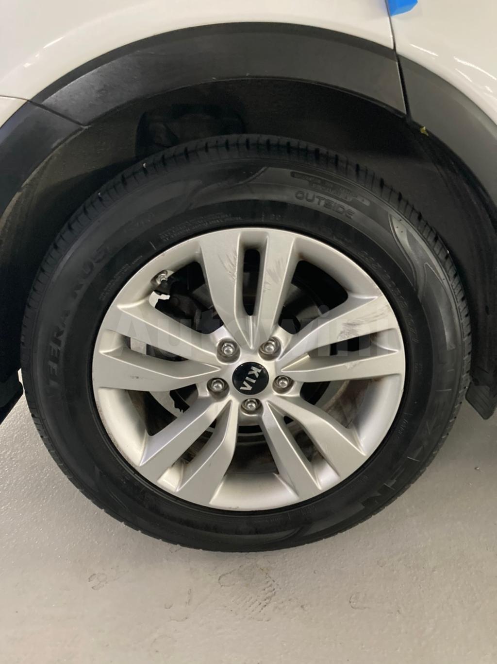2015 KIA  SORENTO P.SUNROOF/S.KEY/VENT+POWER SEAT/NAVI - 17