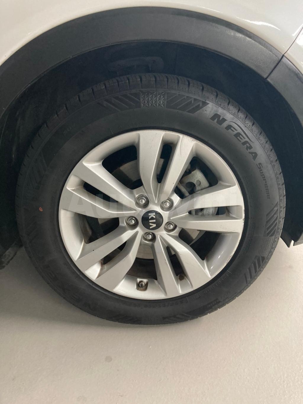 2015 KIA  SORENTO P.SUNROOF/S.KEY/VENT+POWER SEAT/NAVI - 18