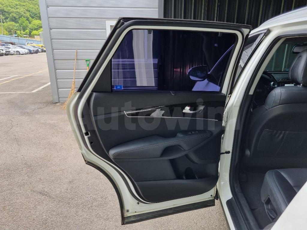 2015 KIA  SORENTO P.SUNROOF, PRESTIGE - 15