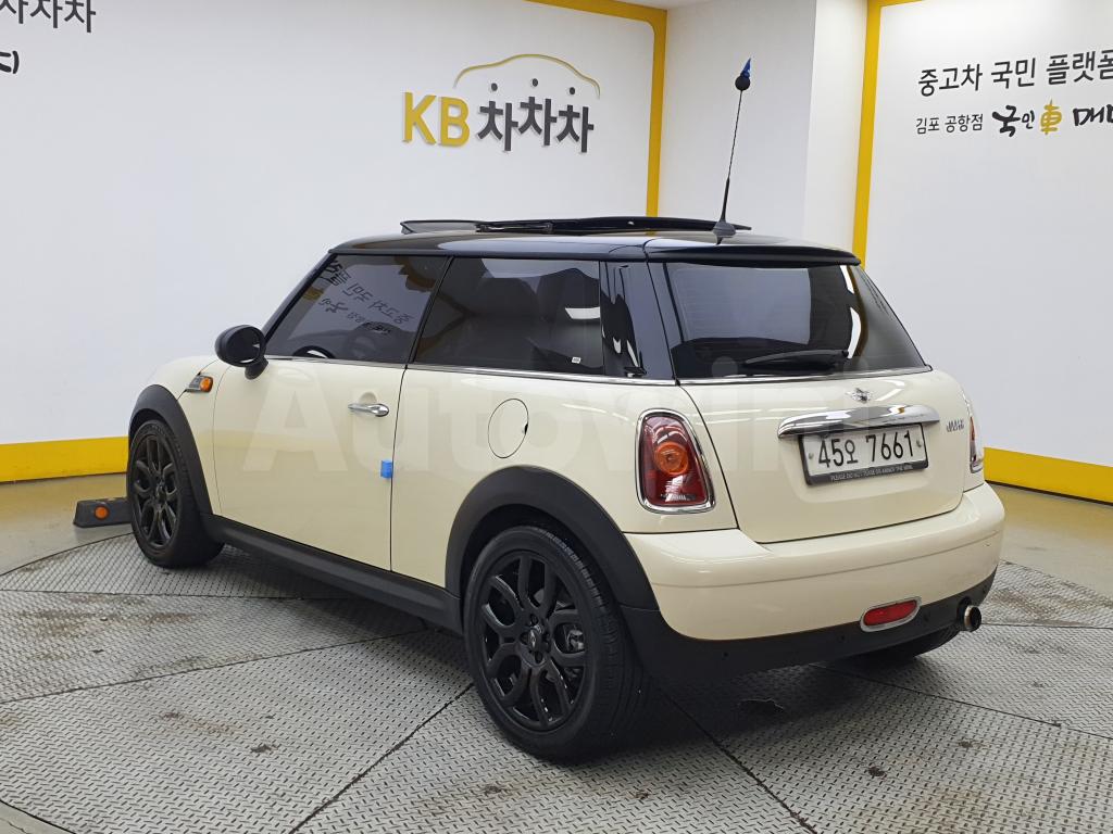 WMWMF3105ATZ76899 2010 MINI COOPER 1.6 MAYFAIR-3