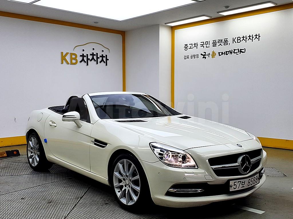 WDDPK4JA8DF052119 2013 MERCEDES BENZ SLK CLASS SLK200 BLUEEFFICIENCY R172-1