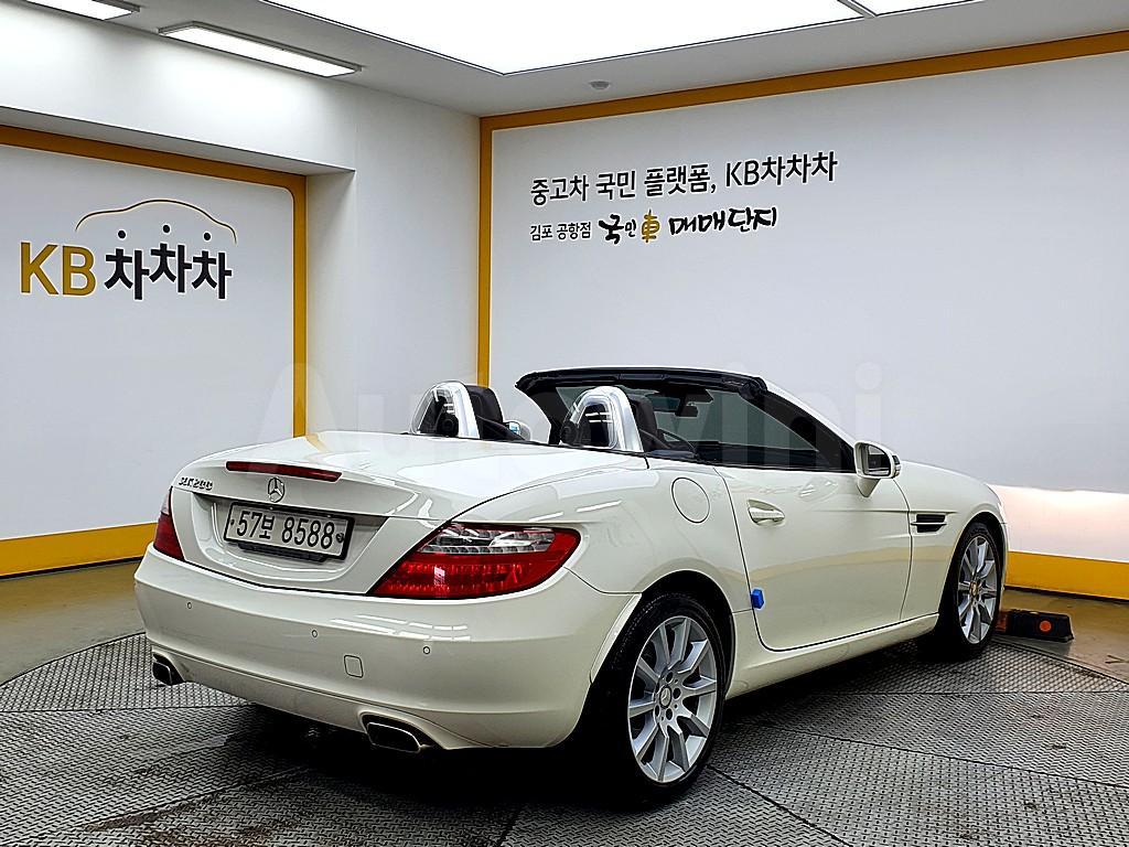 WDDPK4JA8DF052119 2013 MERCEDES BENZ SLK CLASS SLK200 BLUEEFFICIENCY R172-3
