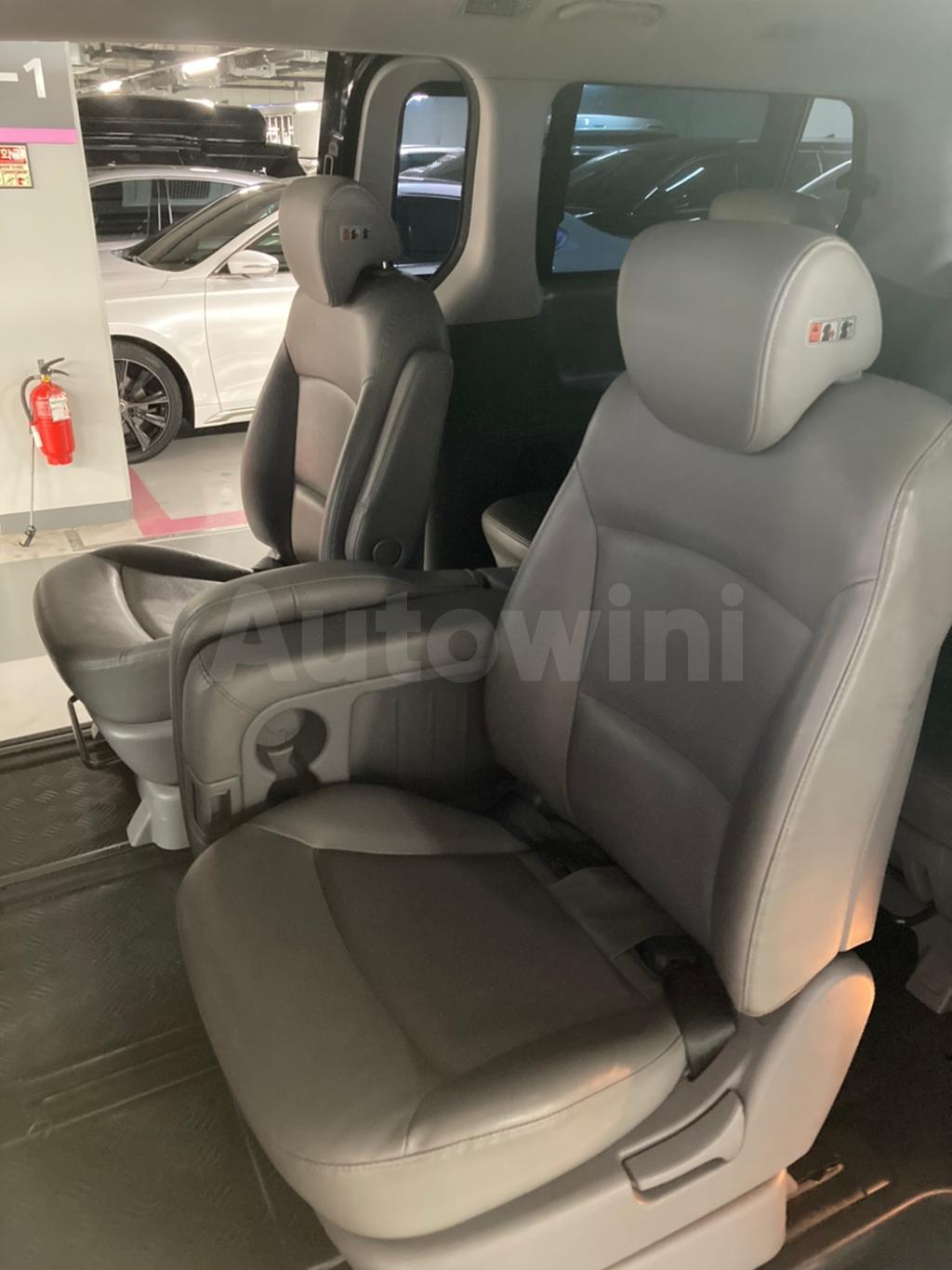 2019 HYUNDAI  GRAND STAREX NAVI/SIDE GLASS/COOLING SEAT/FULL AUTO AC - 32