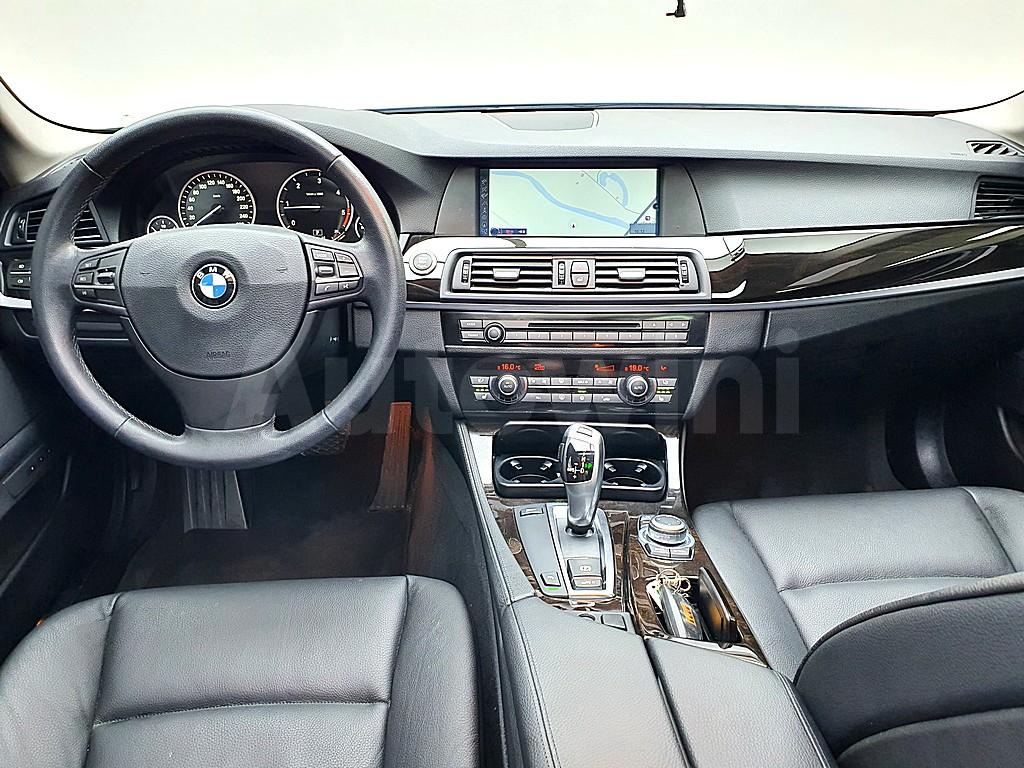 2011 BMW 5 SERIES F10  520D - 5