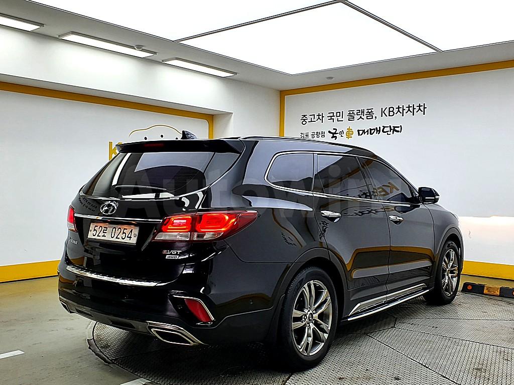 KMHSR81XDGU180415 2016 HYUNDAI  MAXCRUZ E-VGT R2.2 4WD FINEST EDITION-2