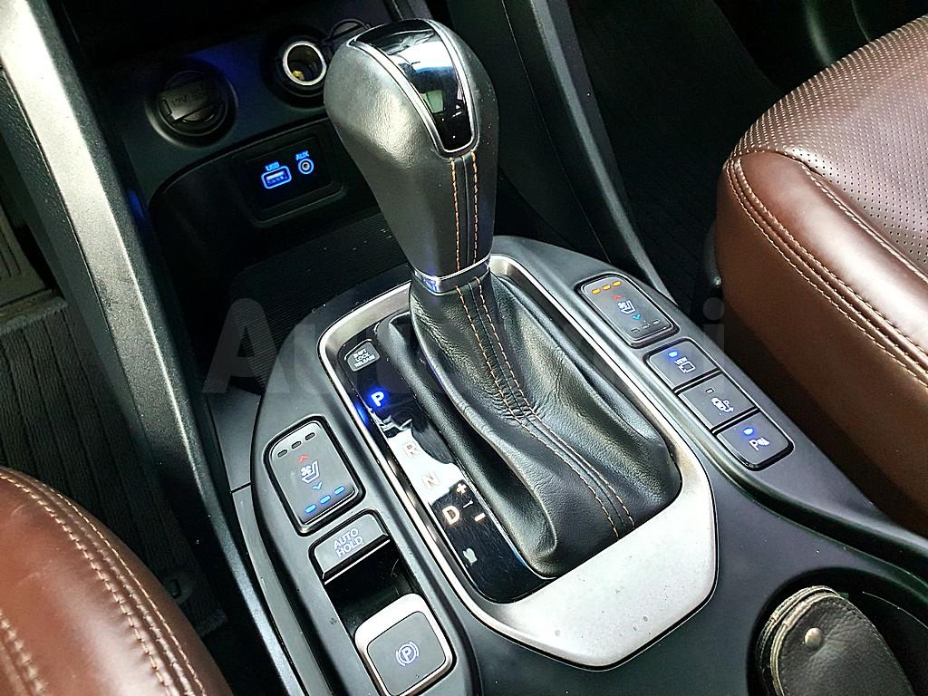 2016 HYUNDAI  MAXCRUZ E-VGT R2.2 4WD FINEST EDITION - 13