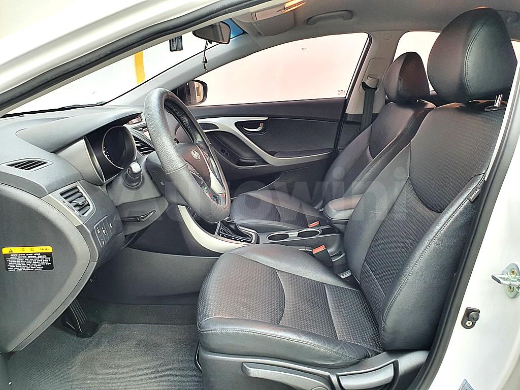 2015 HYUNDAI  AVANTE ELANTRA 1.6 GDI MODERN BASIC - 9