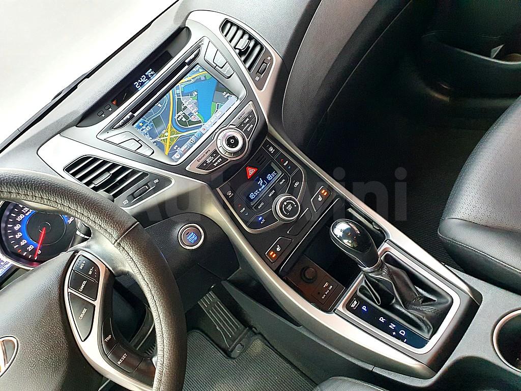 2015 HYUNDAI  AVANTE ELANTRA 1.6 GDI MODERN BASIC - 11