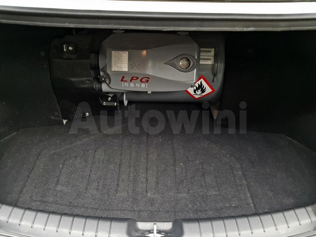 2018 HYUNDAI AVANTE AD ELANTRA LPG (17R+GPS+LEATHER) - 36