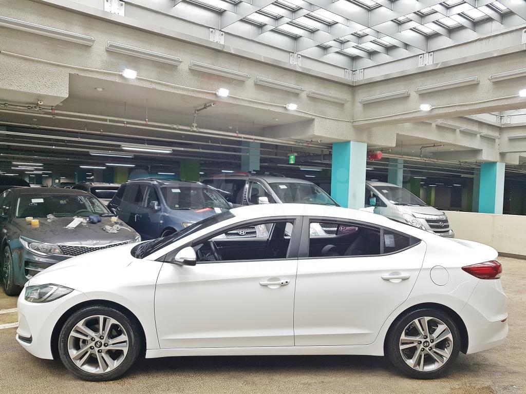 2018 HYUNDAI AVANTE AD ELANTRA L(18R+S*KEY+FULLAUTO+GPS+LEATH - 8