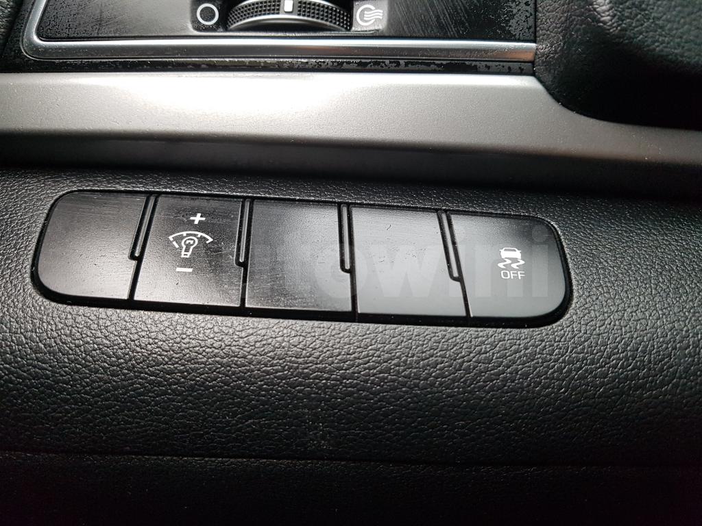 2018 HYUNDAI AVANTE AD ELANTRA L(18R+S*KEY+FULLAUTO+GPS+LEATH - 20