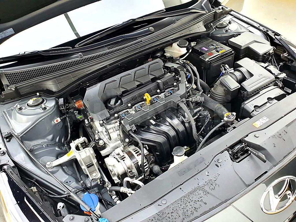 KMHLR41EEMU052642 2020 HYUNDAI  AVANTE CN7  1.6 INSPIRATION-5
