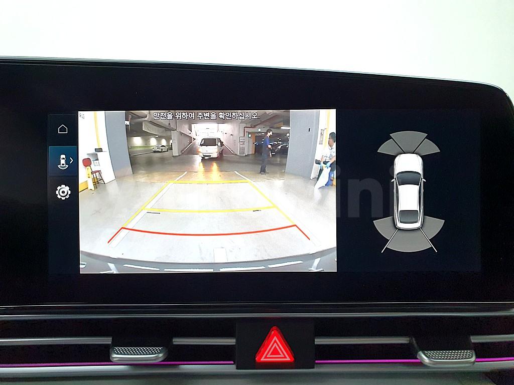 2020 HYUNDAI  AVANTE CN7  1.6 INSPIRATION - 13