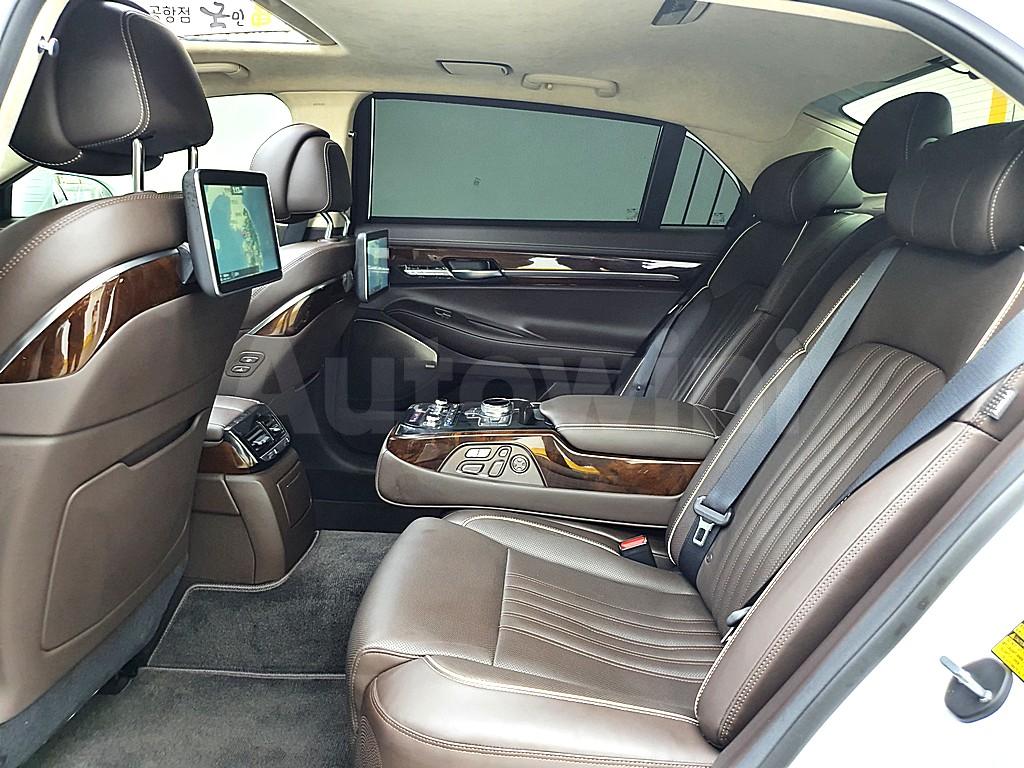 2018 GENESIS EQ900 3.8 GDI AWD PRESTIGE - 9