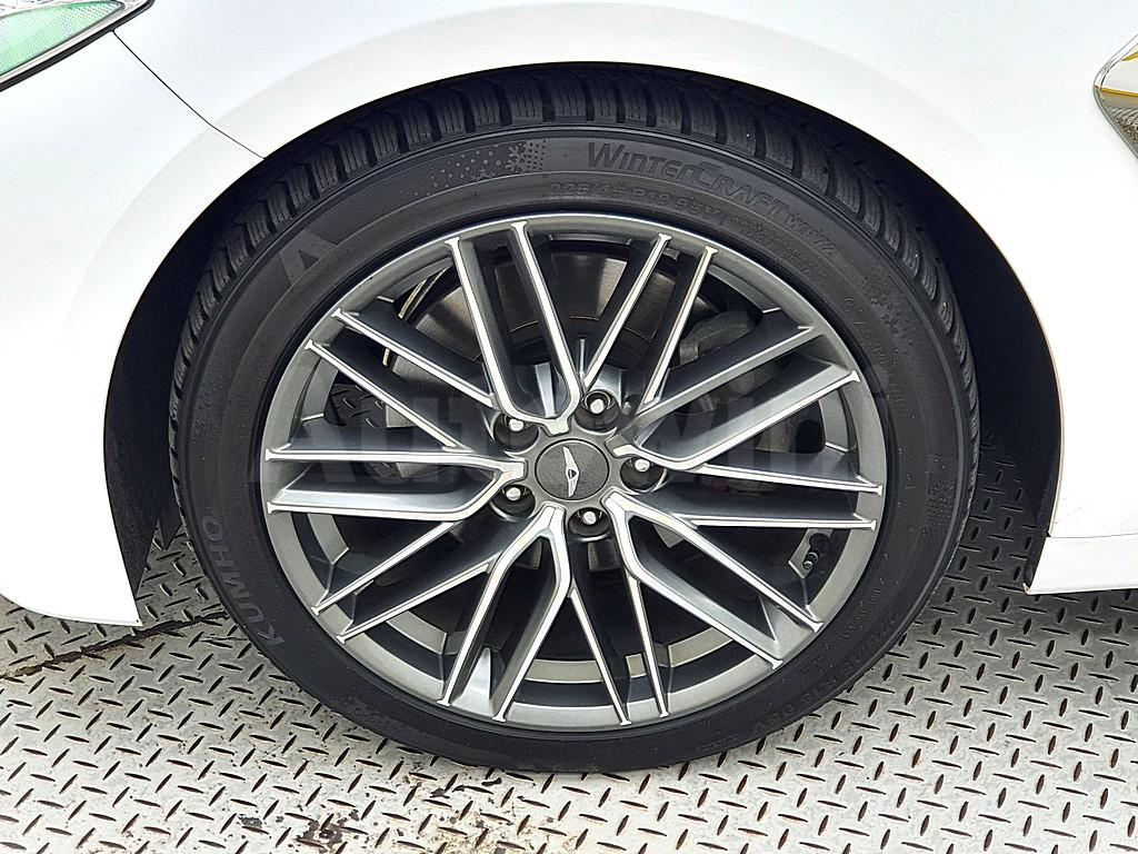 2018 GENESIS G70 2.0T 2WD SUPREME - 16