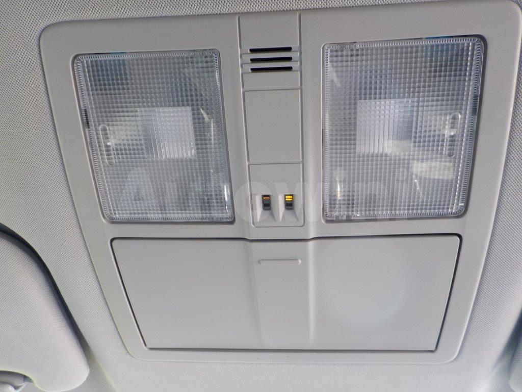 2010 TOYOTA MARK X 250GS - 11