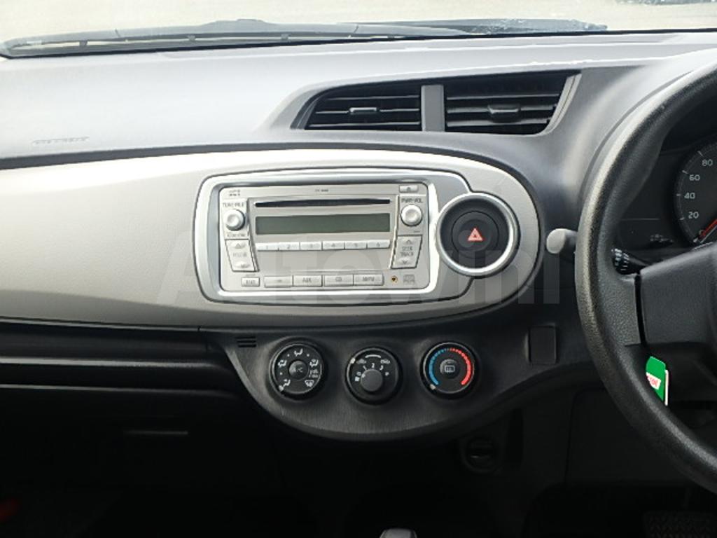 NSP130-20**** 2011 TOYOTA VITZ F SMART-5