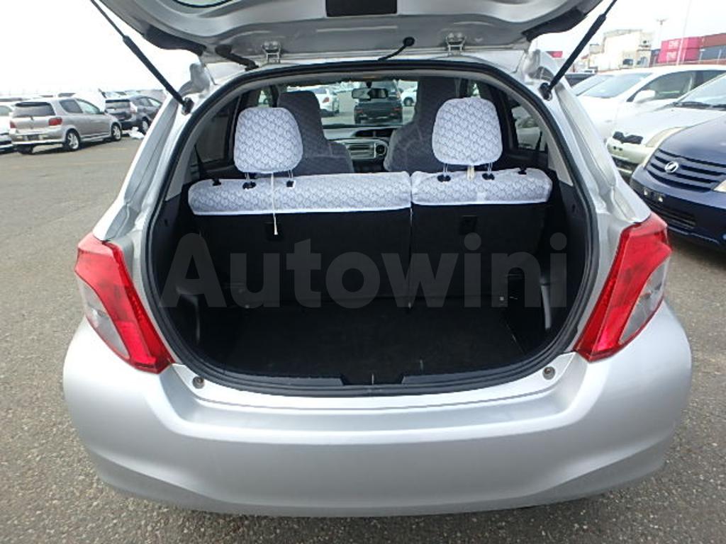 2011 TOYOTA VITZ F SMART - 8