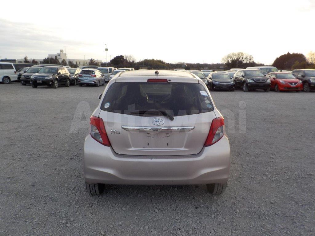 2011 TOYOTA VITZ F - 36