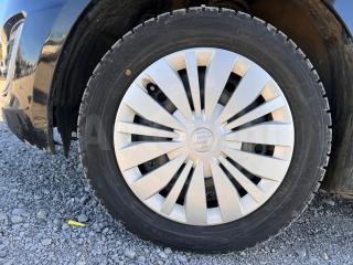 2016 TOYOTA VITZ F - 33