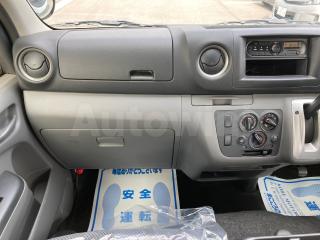 VW2E26-****** 2017 NISSAN CARAVAN VAN DX-3