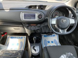 NSP130-21 ***** 2014 TOYOTA VITZ F-5