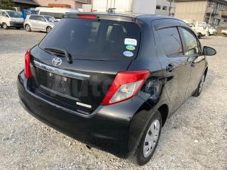 2014 TOYOTA VITZ F - 21