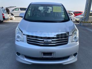 ZRR70-****** 2013 TOYOTA NOAH YY-1