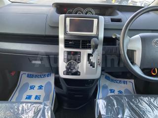 ZRR70-****** 2013 TOYOTA NOAH YY-5