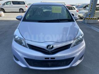 KSP130-2***** 2014 TOYOTA VITZ F SMILE-1