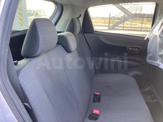 2014 TOYOTA VITZ F SMILE - 9