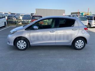 2014 TOYOTA VITZ F SMILE - 22