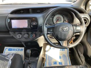 KSP130-****** 2017 TOYOTA VITZ F-4