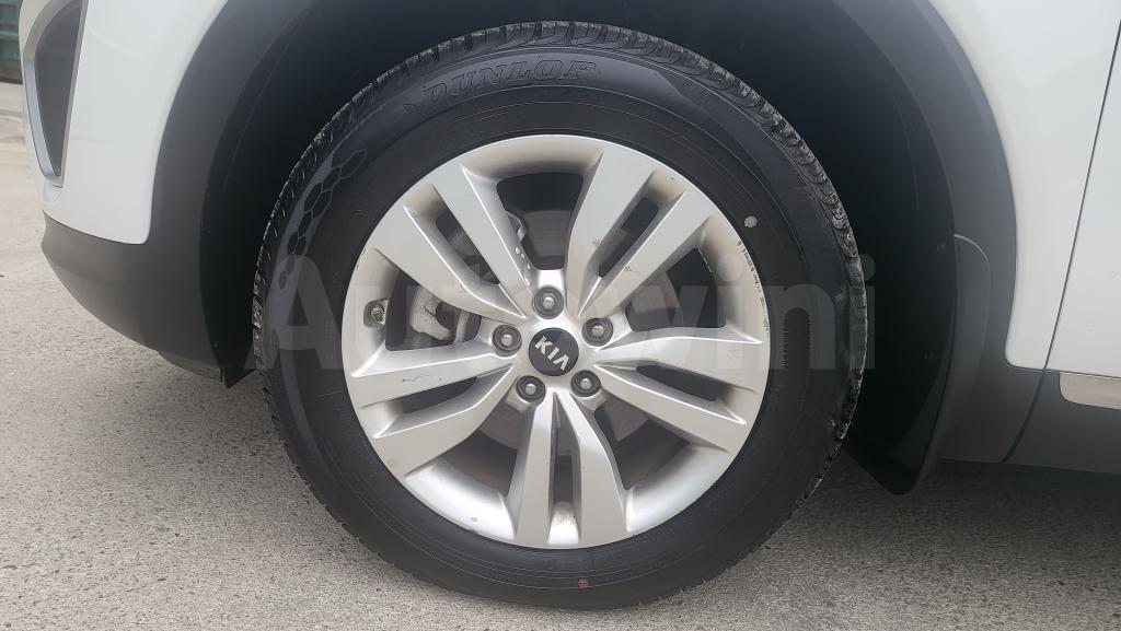 2015 KIA  SORENTO 2.0 2WD PRESTIGE - 13