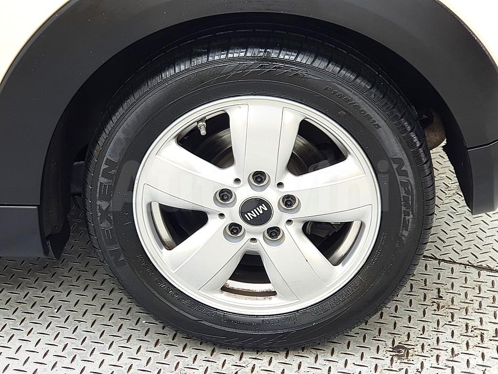 2015 MINI COOPER D 1.5 3 DOOR - 19