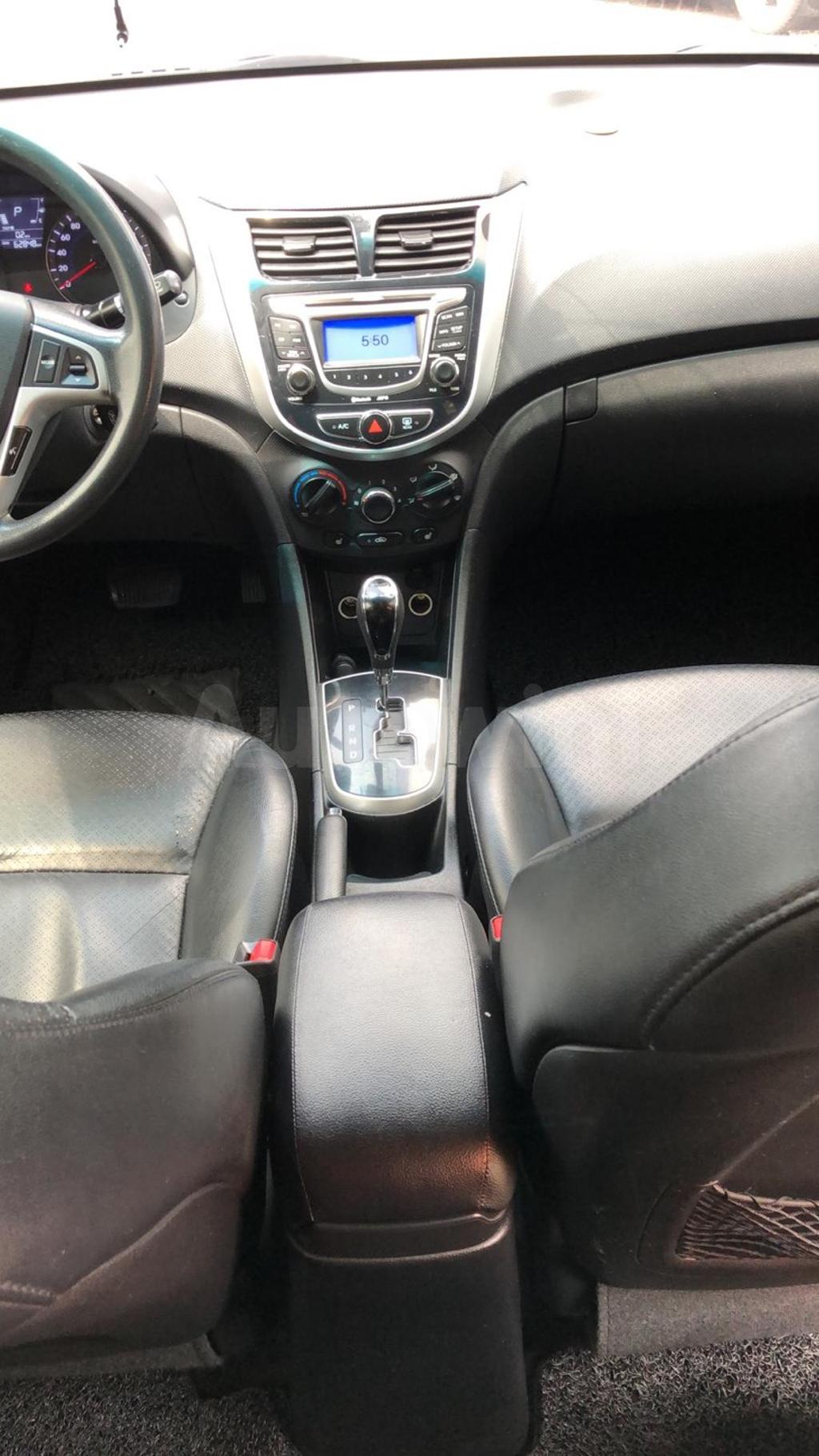 2012 HYUNDAI ACCENT  A/T+LEATHER SEATS - 19