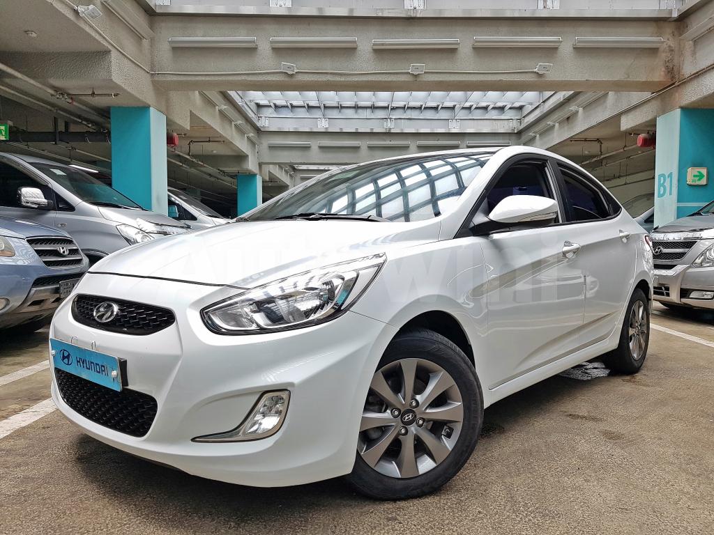 KMHCT41BEJU370116 2018 HYUNDAI ACCENT  G(15R+LEATHER+ANDROID)-0