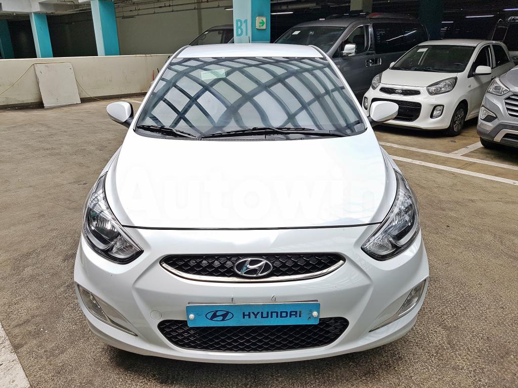 KMHCT41BEJU370116 2018 HYUNDAI ACCENT  G(15R+LEATHER+ANDROID)-2