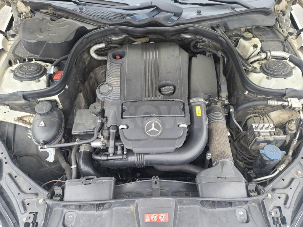 2011 MERCEDES BENZ E CLASS W212 CGI AVANT-GARDE - 33