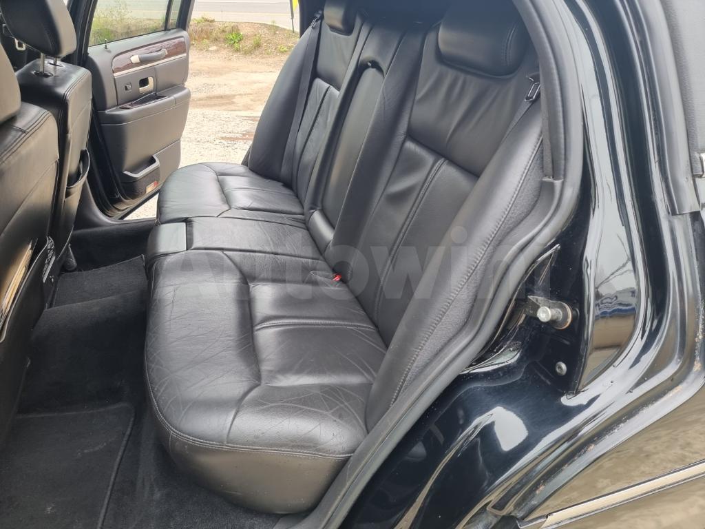 2010 LINCOLN TOWN CAR 5SET - 19